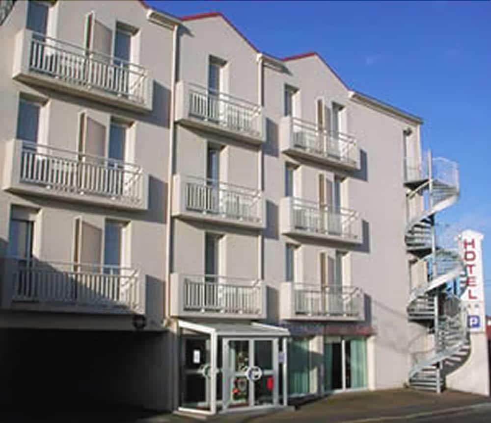 Brit Hotel Les Alizes Порник Экстерьер фото